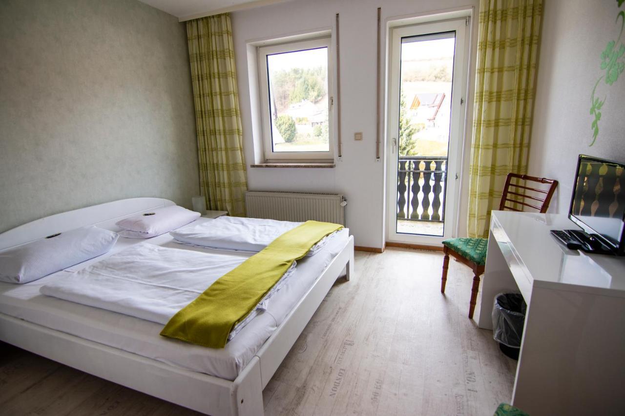 Landgasthof Hotel Will Neuenstein  Extérieur photo